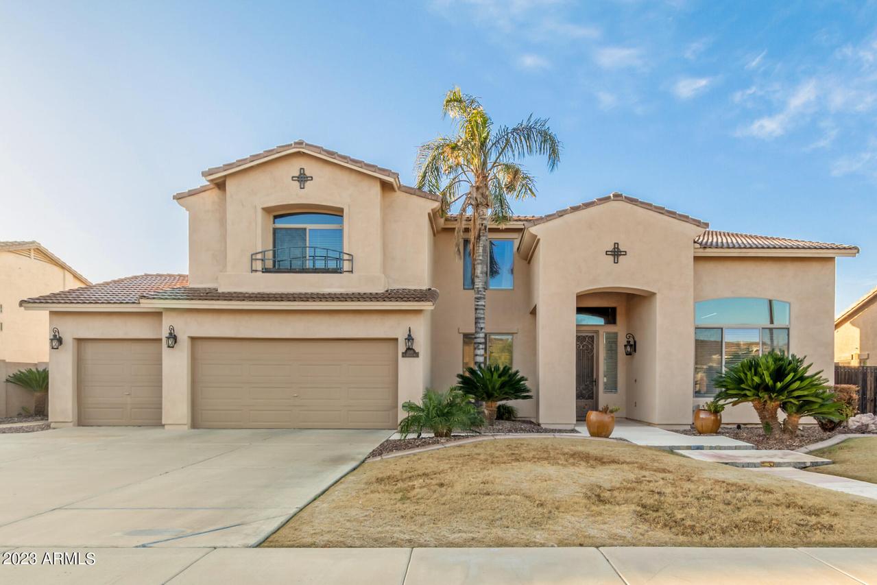 3595 E Latham Way, Gilbert, AZ 85297