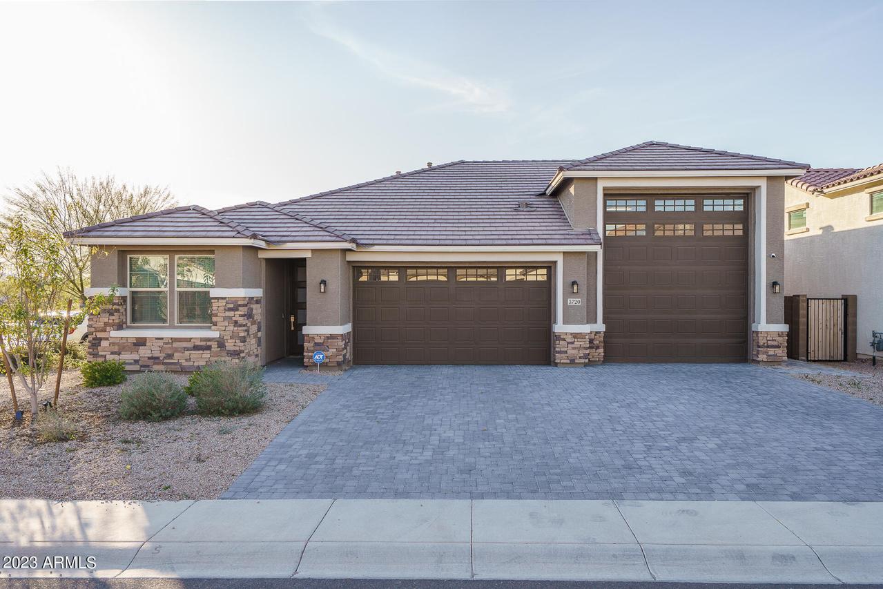 3720 S 76th Glen, Phoenix, AZ 85043