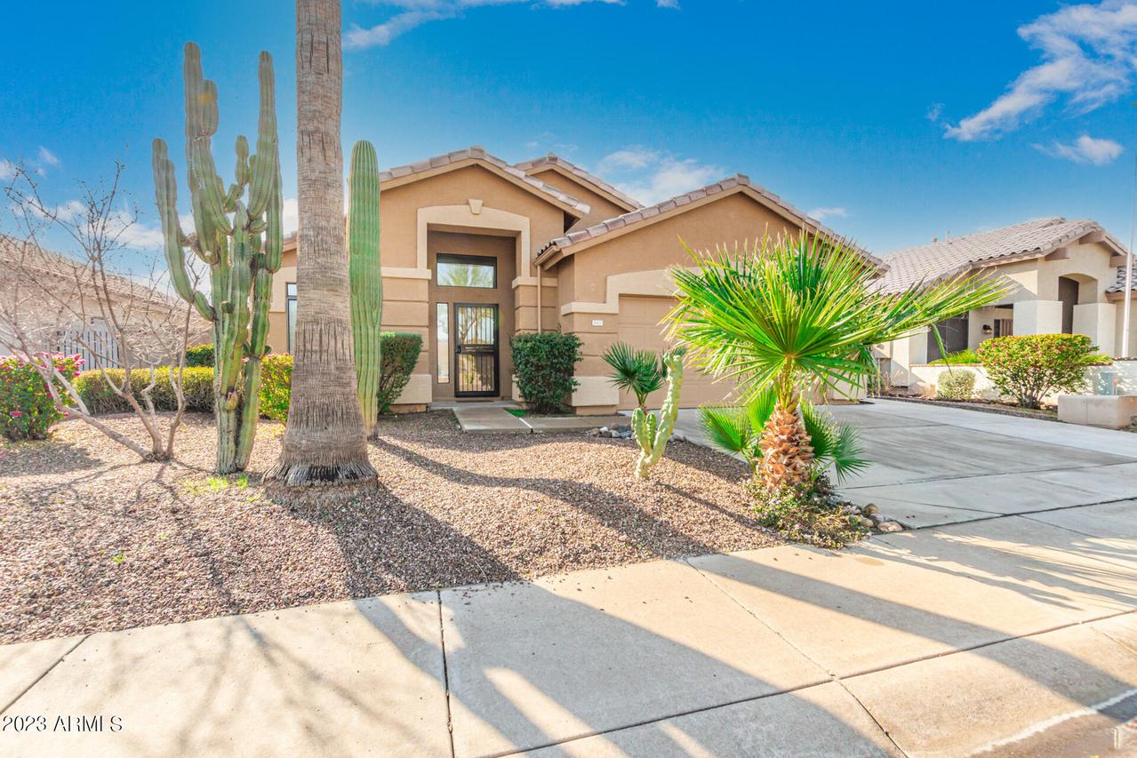 3915 E Kristal Way, Phoenix, AZ 85050