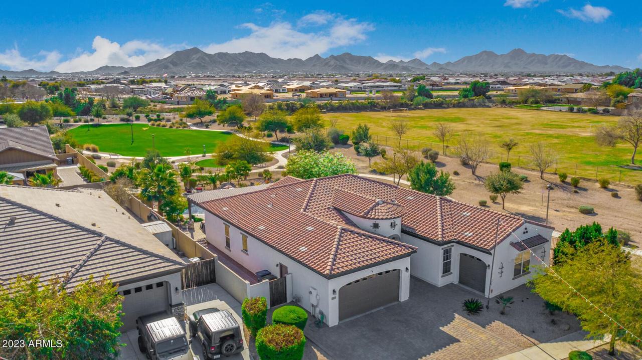 22135 E Creekside Dr., Queen Creek, AZ 85142
