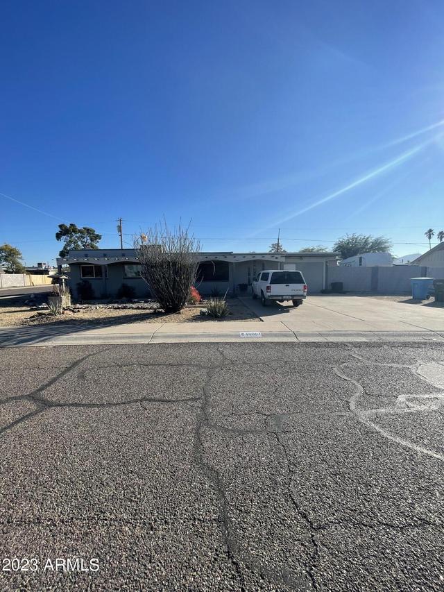 15067 N 30th Dr., Phoenix, AZ 85053