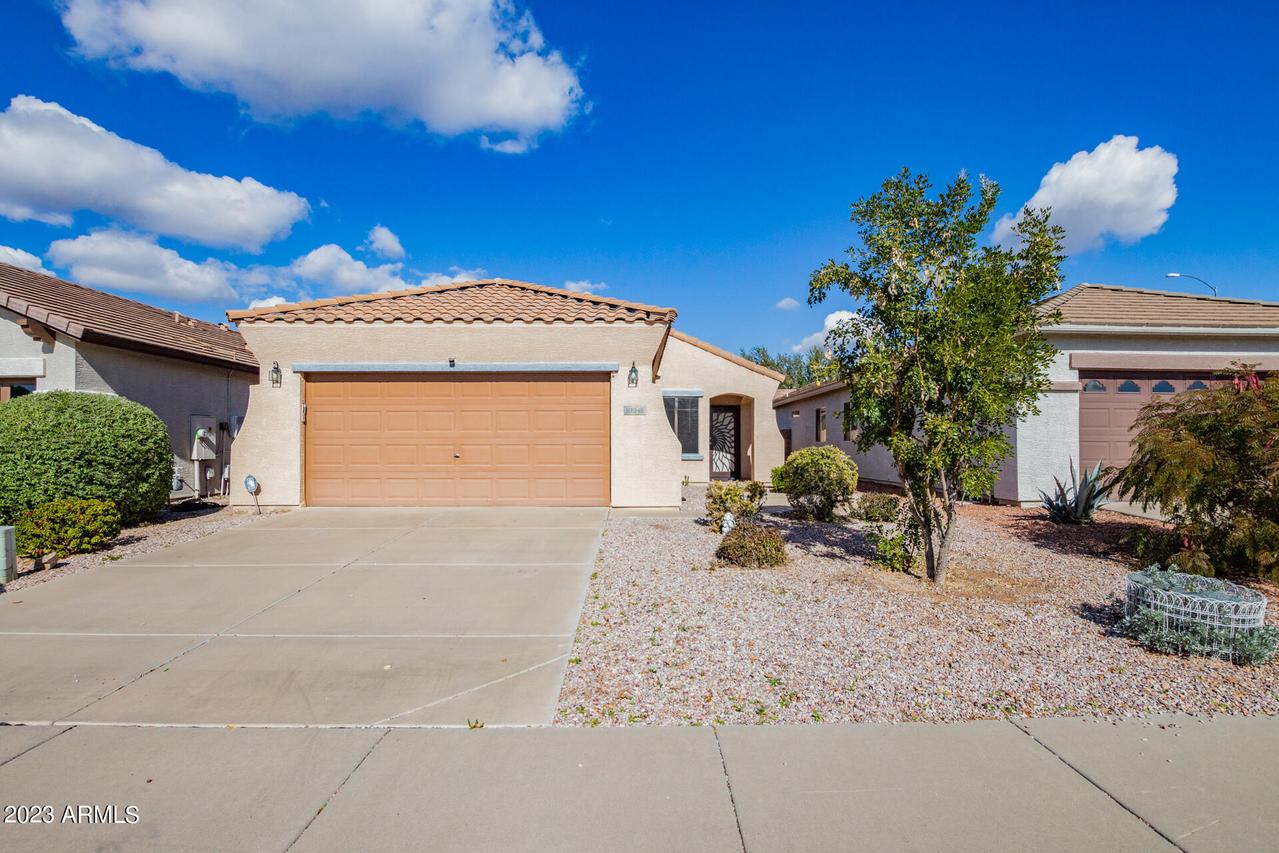 10948 E Boston St., Apache Junction, AZ 85220