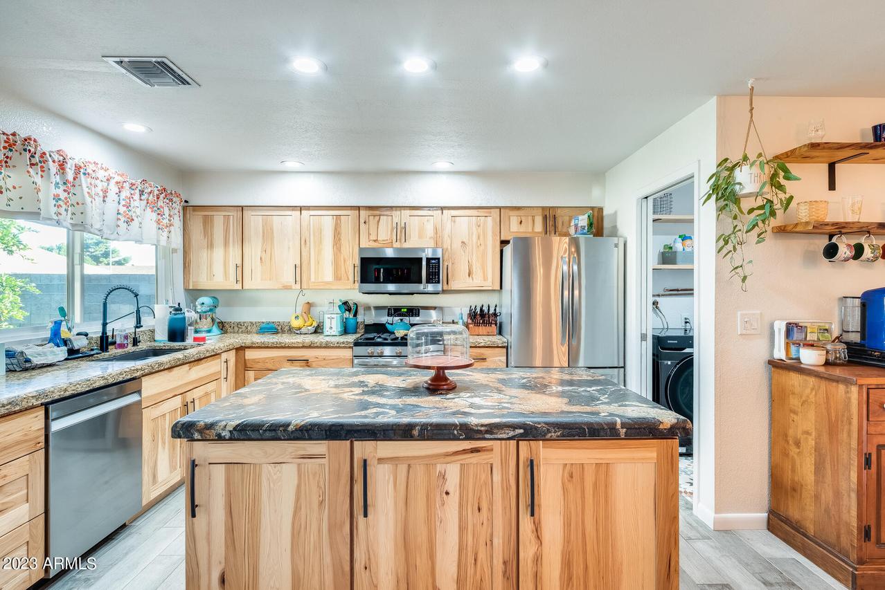 1328 W Renee Dr., Phoenix, AZ 85027