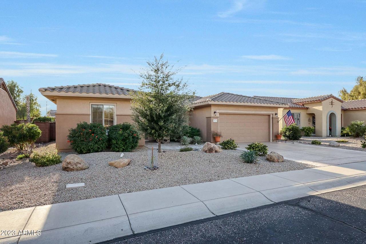 18638 N Summerbreeze Way, Surprise, AZ 85374