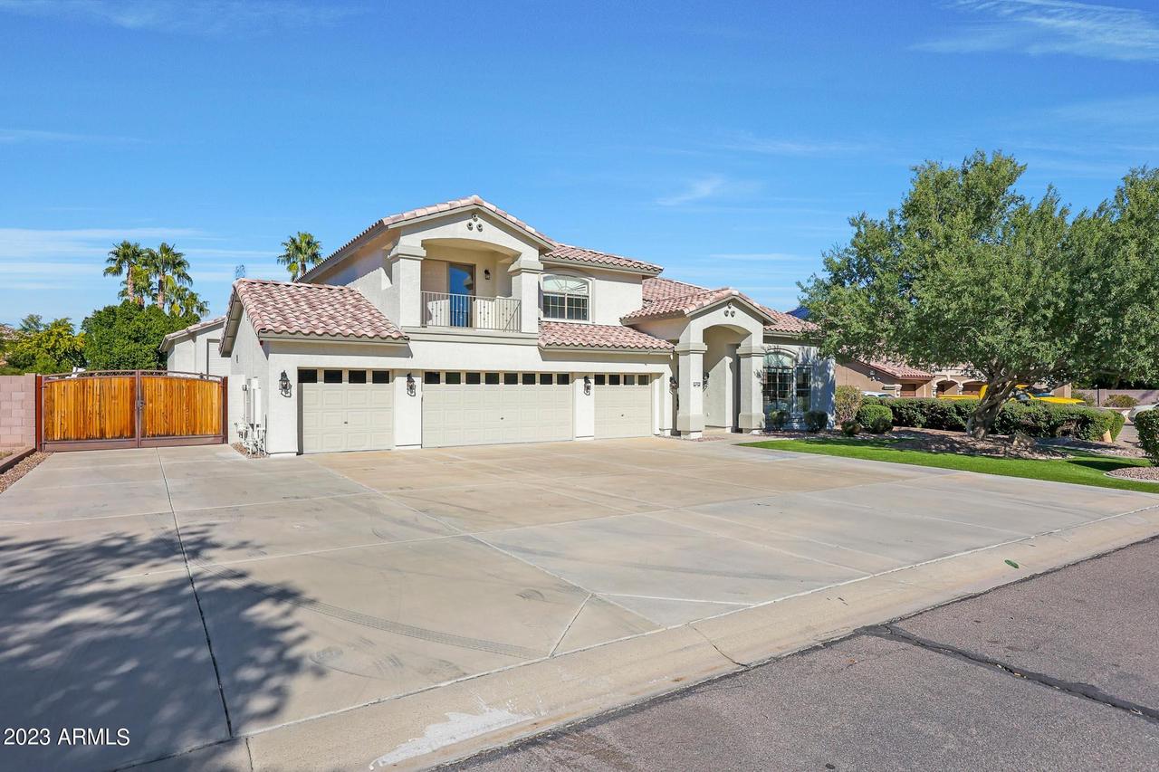 8026 W Villa Lindo Dr., Peoria, AZ 85383
