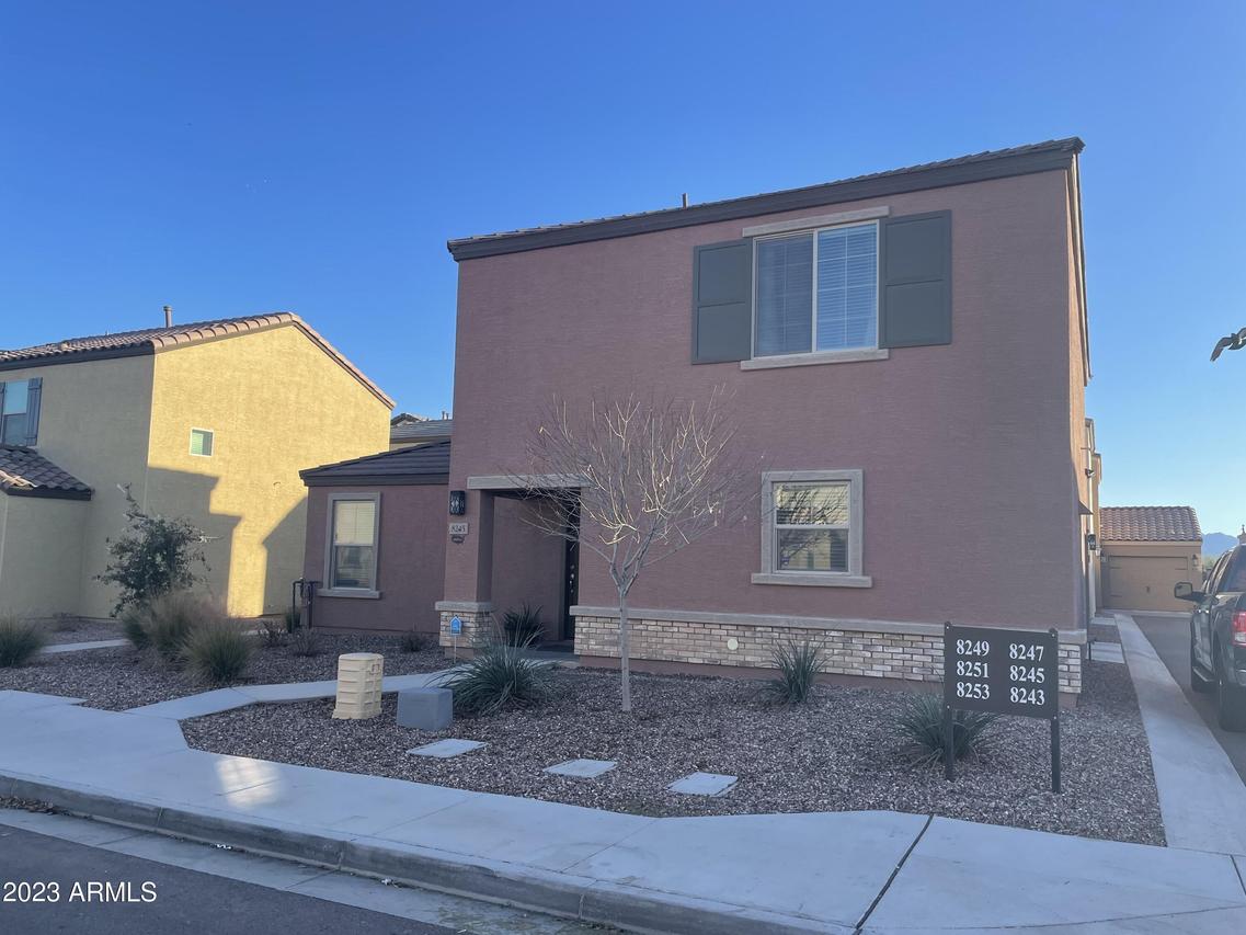 8243 W Illini St., Phoenix, AZ 85043