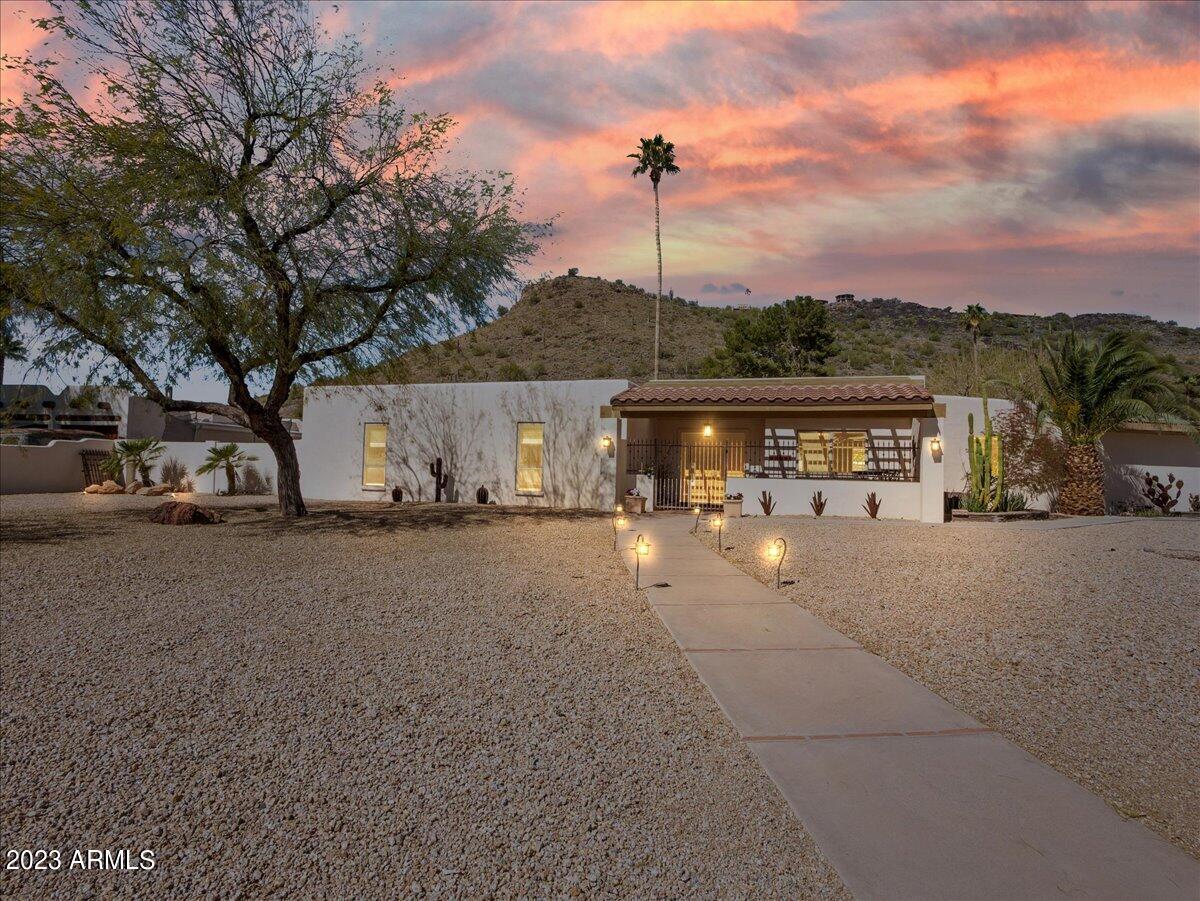 13616 N Coral Gables Dr., Phoenix, AZ 85023