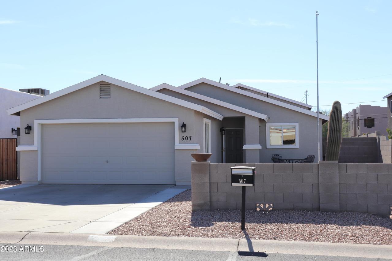 507 E 9th Ave., Apache Junction, AZ 85219