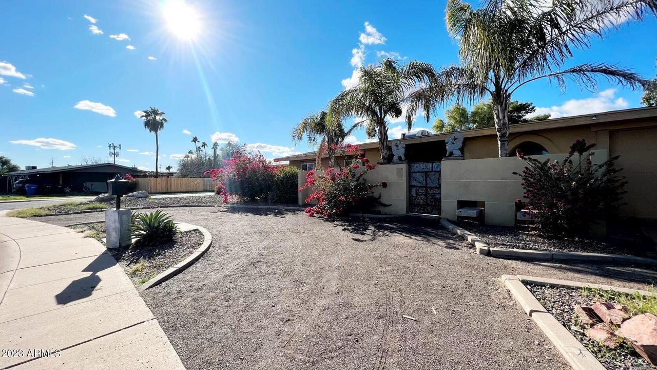 12444 N 33rd St., Phoenix, AZ 85032