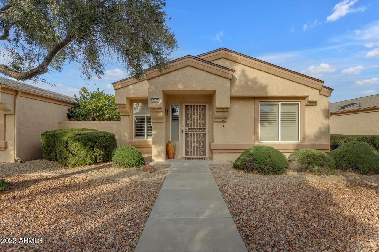 19925 N Greenview Dr., Sun City West, AZ 85375