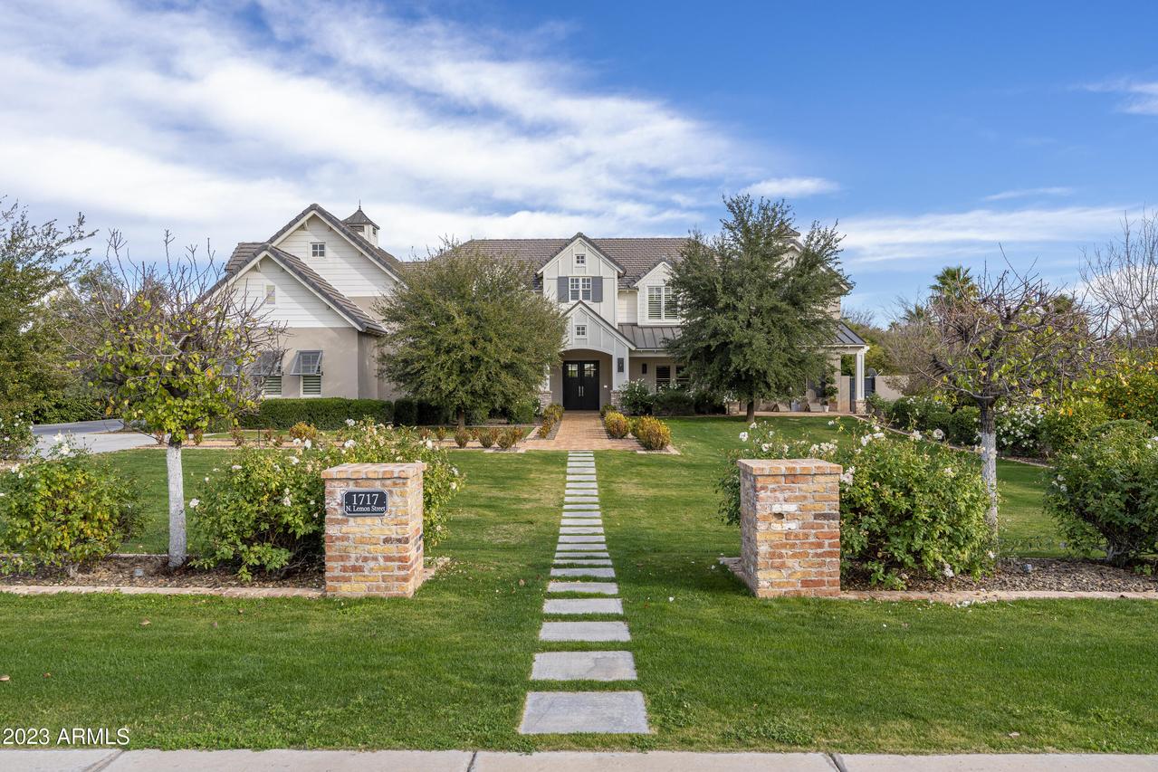 1717 N Lemon St., Mesa, AZ 85205