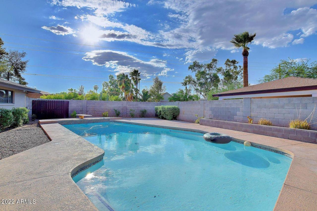 1904 E Laguna Dr., Tempe, AZ 85282