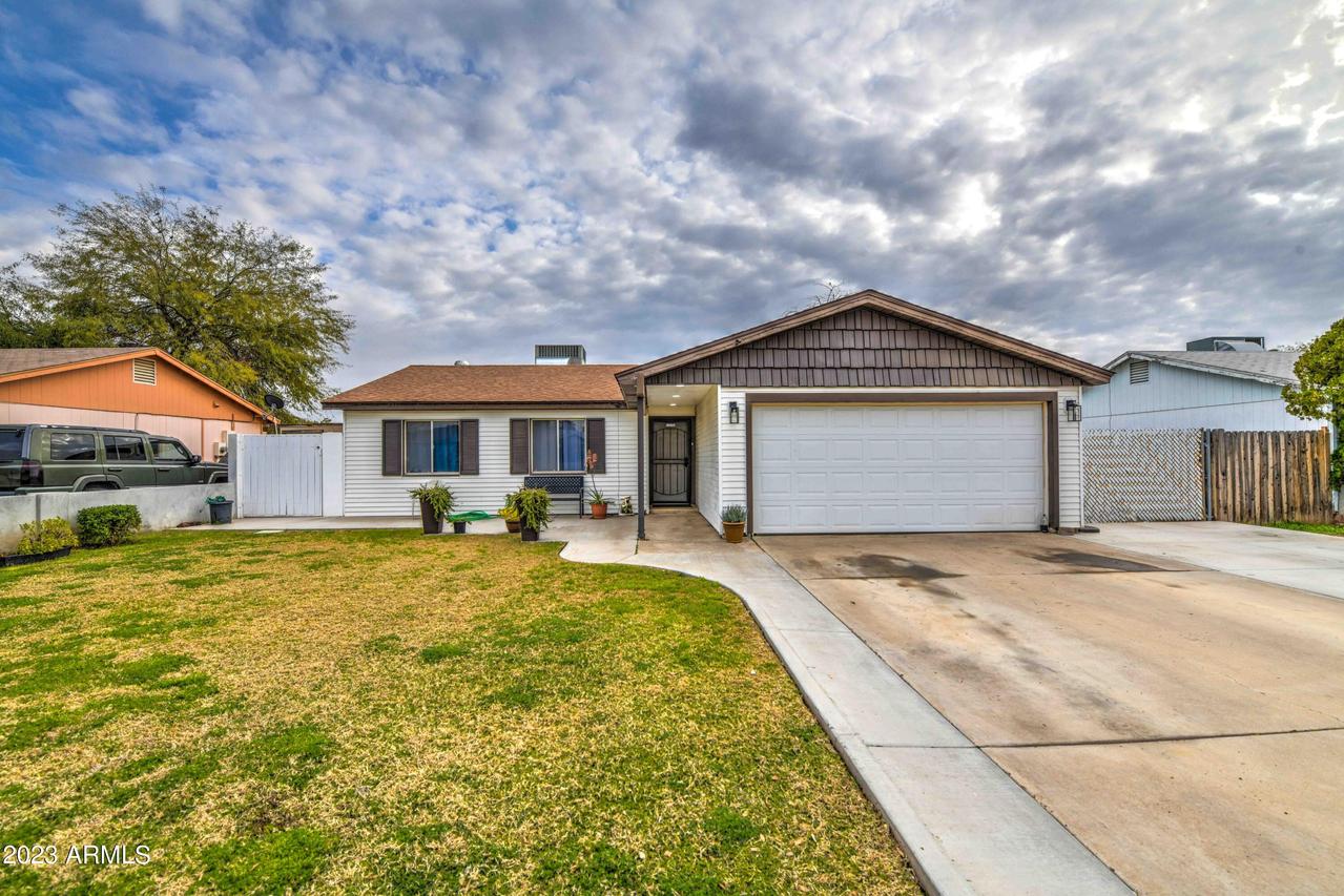 8001 W College Dr., Phoenix, AZ 85033