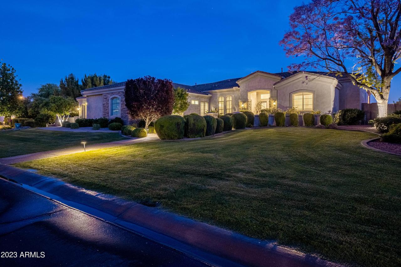 3531 E Jaeger Cir., Mesa, AZ 85213