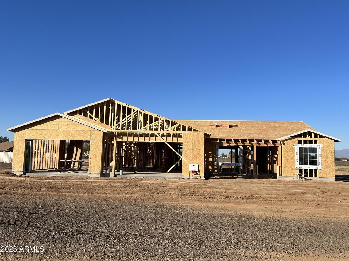 4032 E Bud Ln., San Tan Valley, AZ 85140