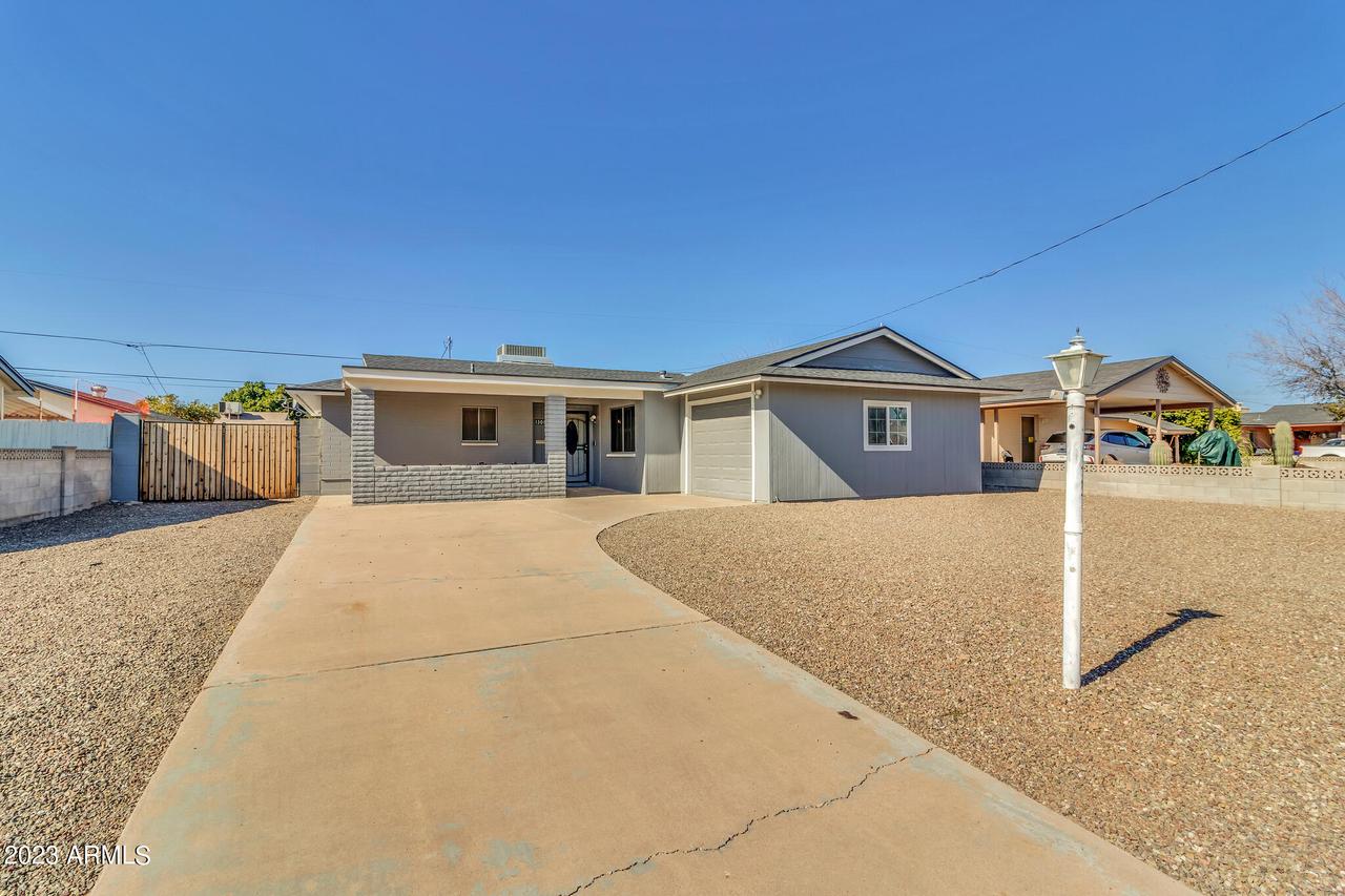 13012 N 111th Dr., Youngtown, AZ 85363