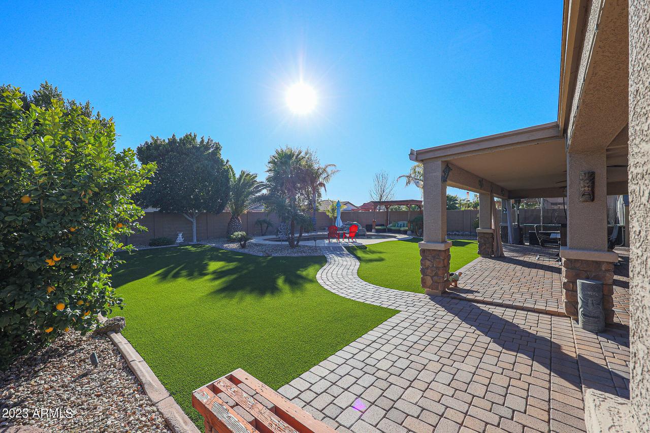 10033 W Jessie Ln., Peoria, AZ 85383