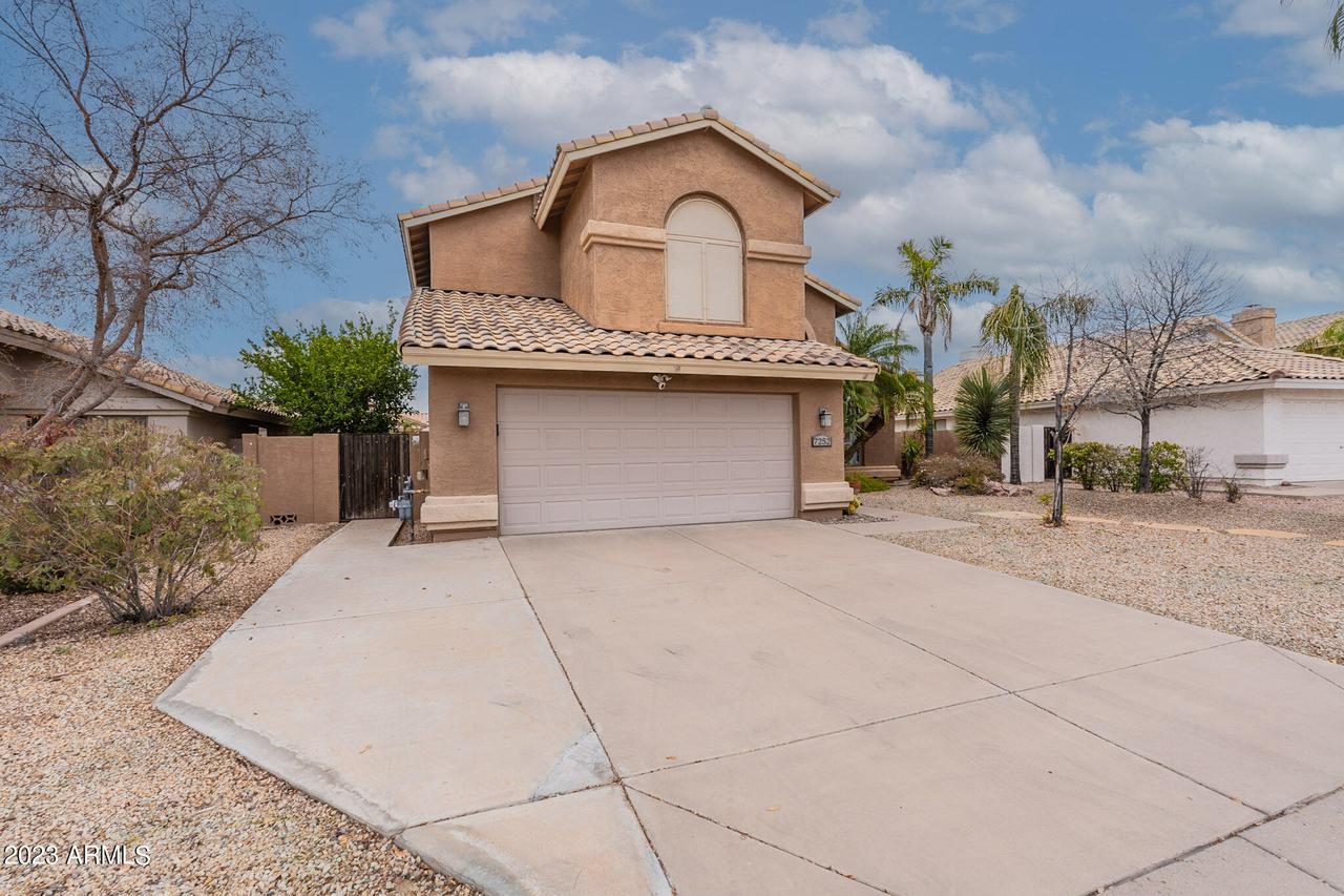 7252 E Medina Ave., Mesa, AZ 85209