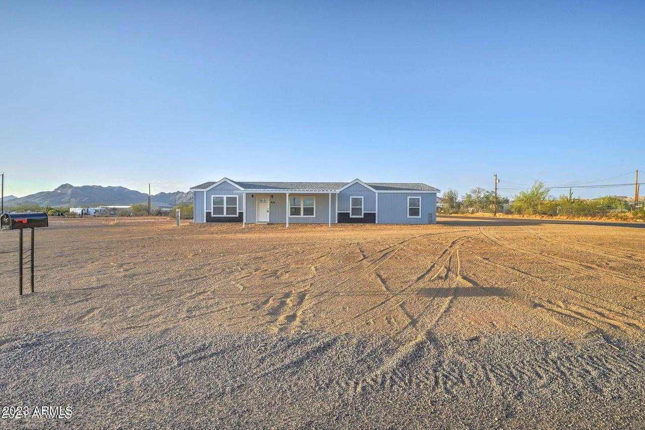 833 W Tepee St., Apache Junction, AZ 85120