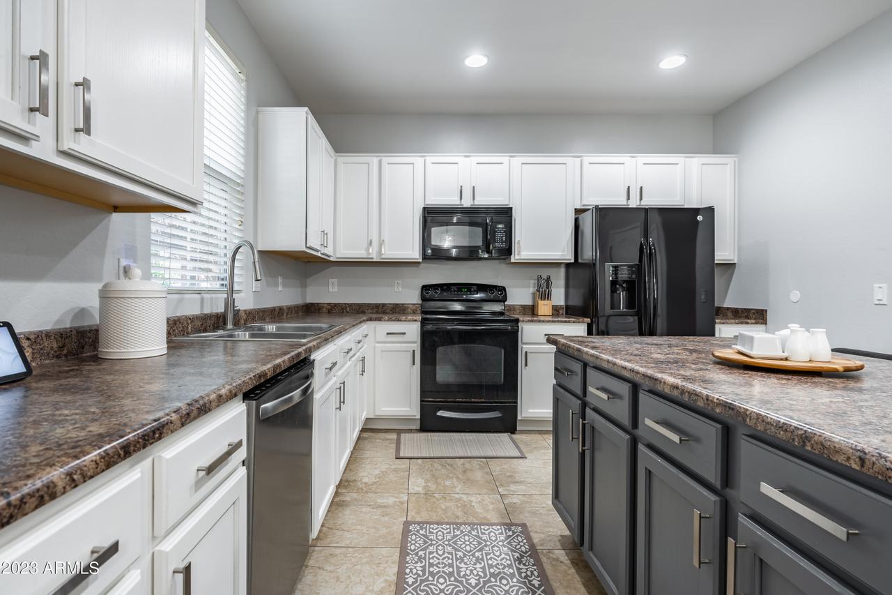 4051 E Milky Way, Gilbert, AZ 85295