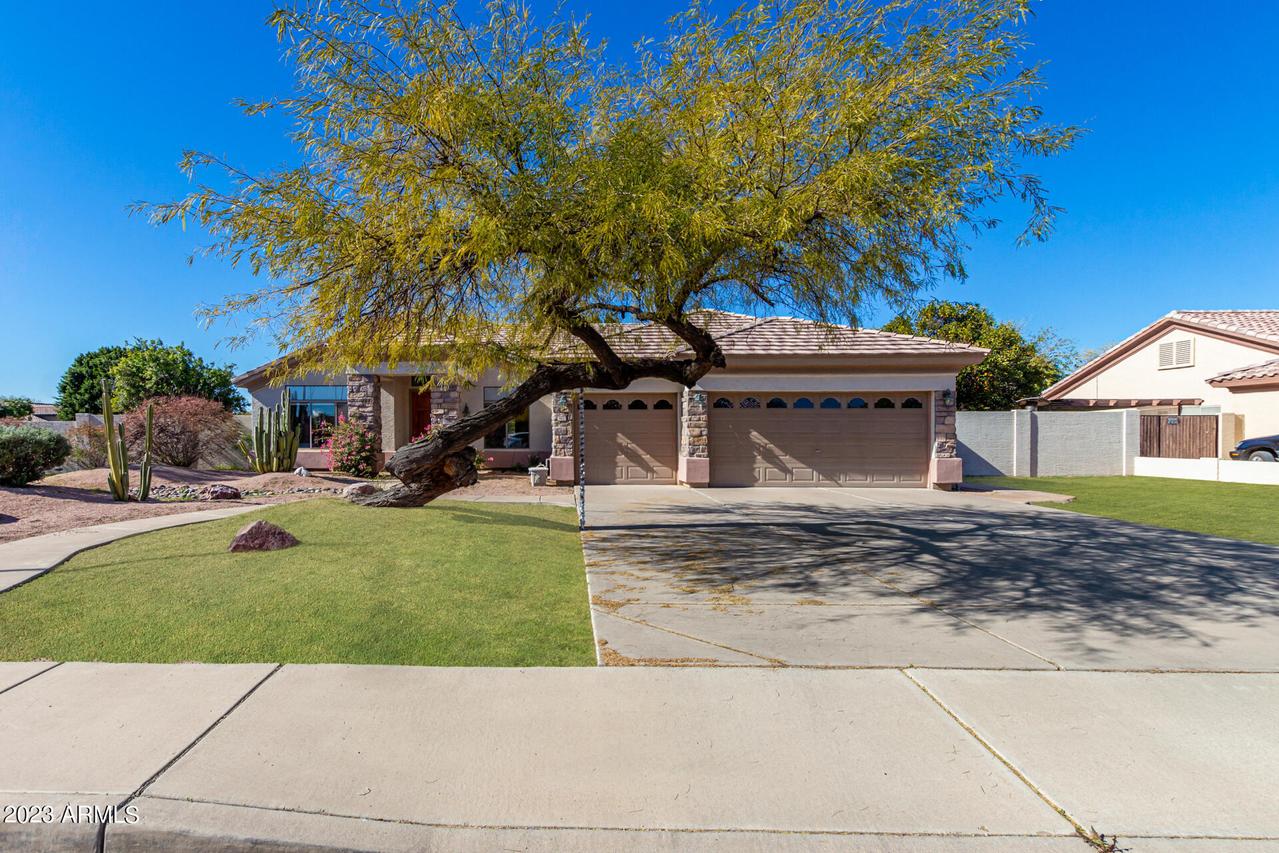 942 N Orlando, Mesa, AZ 85205