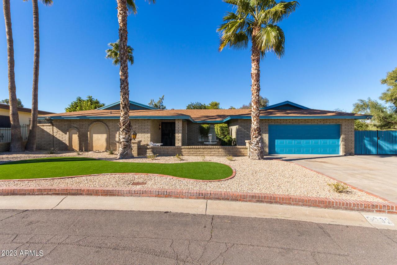 9032 N 29th St., Phoenix, AZ 85028