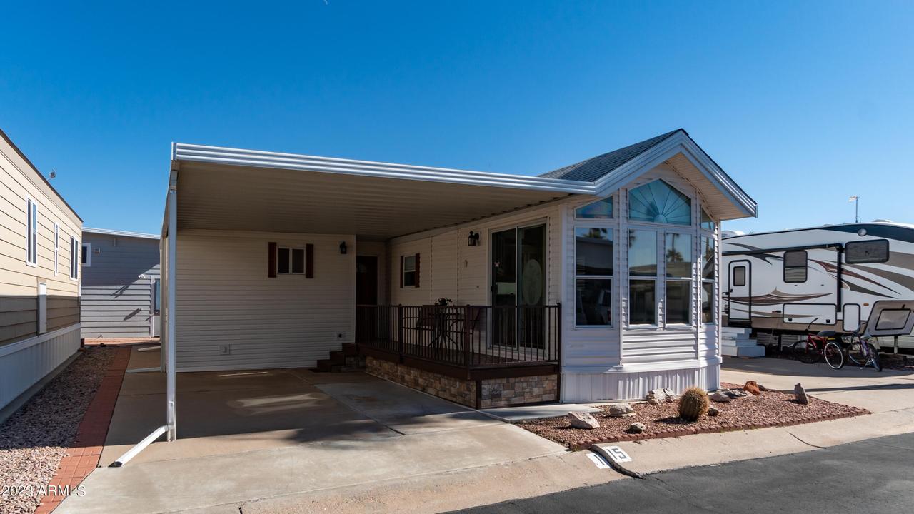 115 Kaoline Dr., Apache Junction, AZ 85119