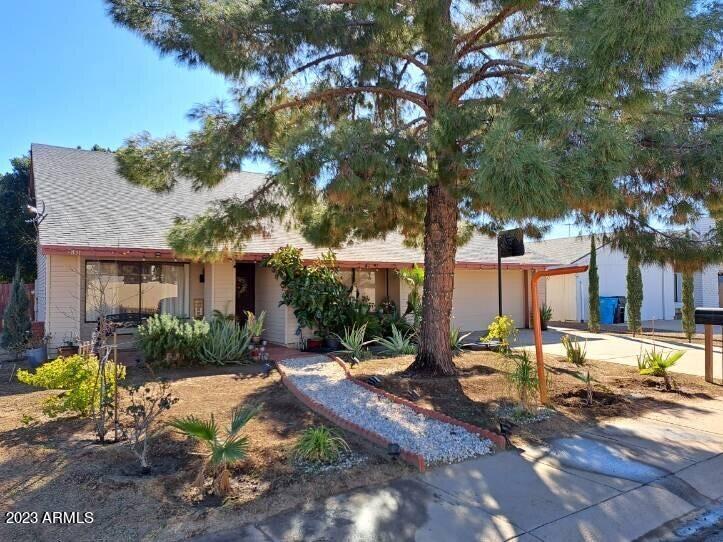 7831 W Mariposa Dr., Phoenix, AZ 85033