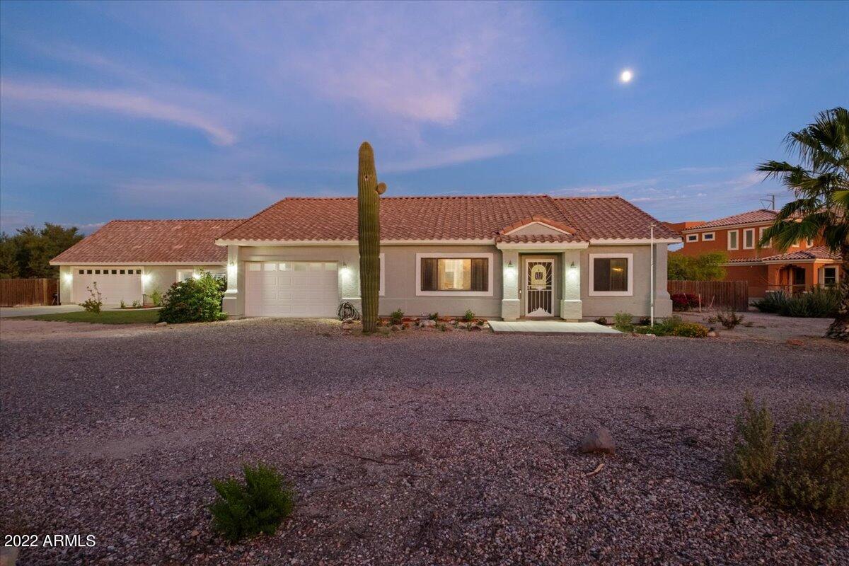 2703 S 233rd Ave., Buckeye, AZ 85326