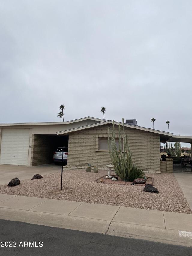 2136 N Middlecoff Dr., Mesa, AZ 85215