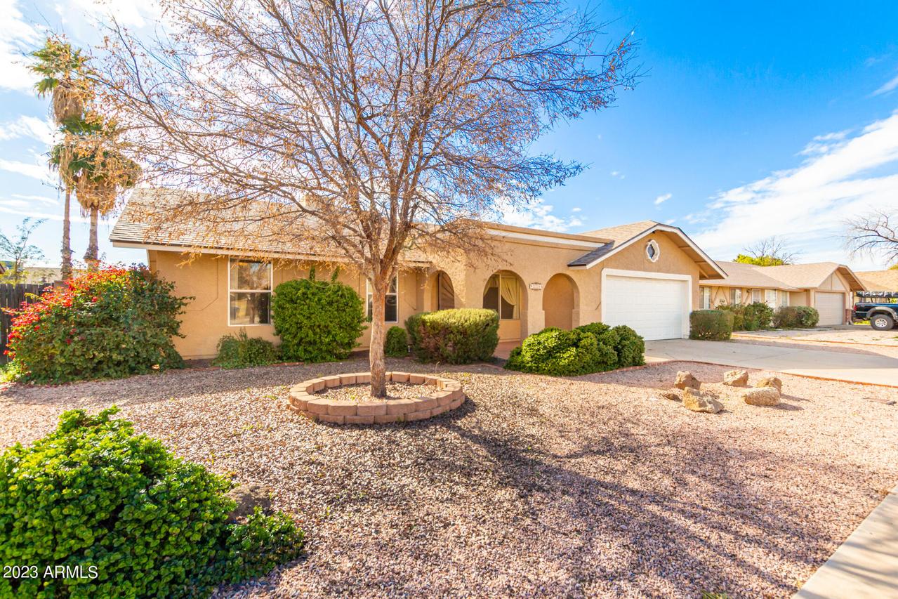 2225 E Dolphin Ave., Mesa, AZ 85204