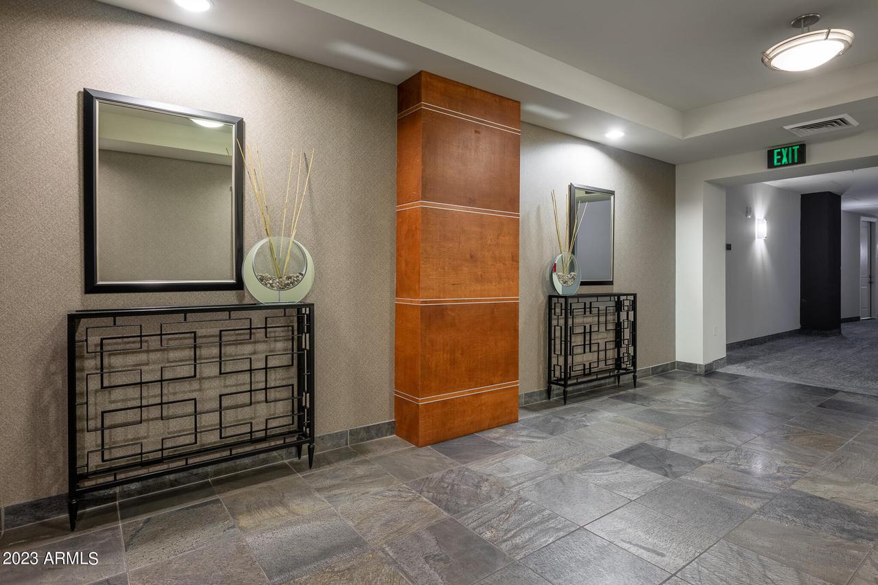 1 E Lexington Ave. #802, Phoenix, AZ 85012