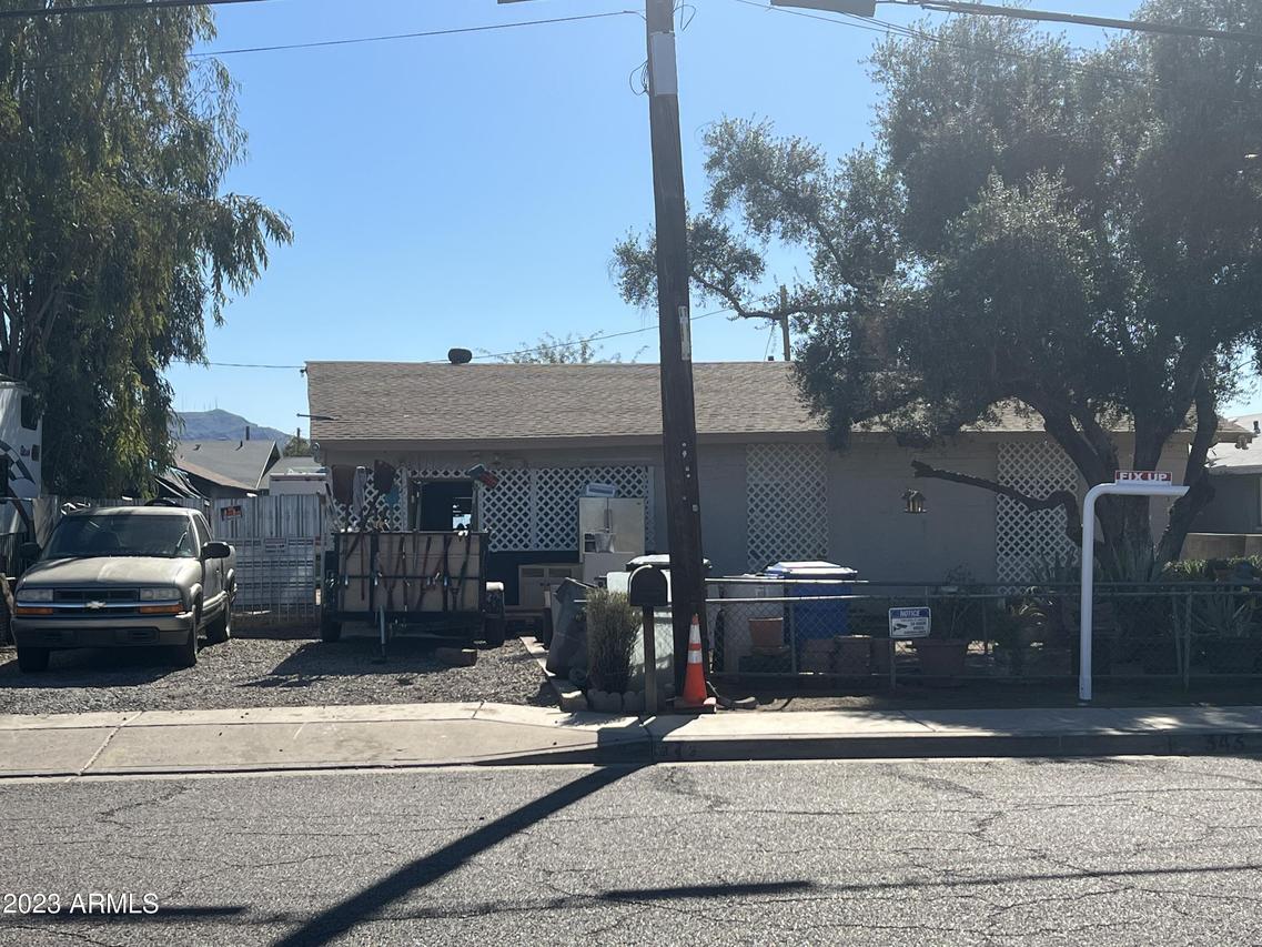 343 W Tamarisk St., Phoenix, AZ 85041