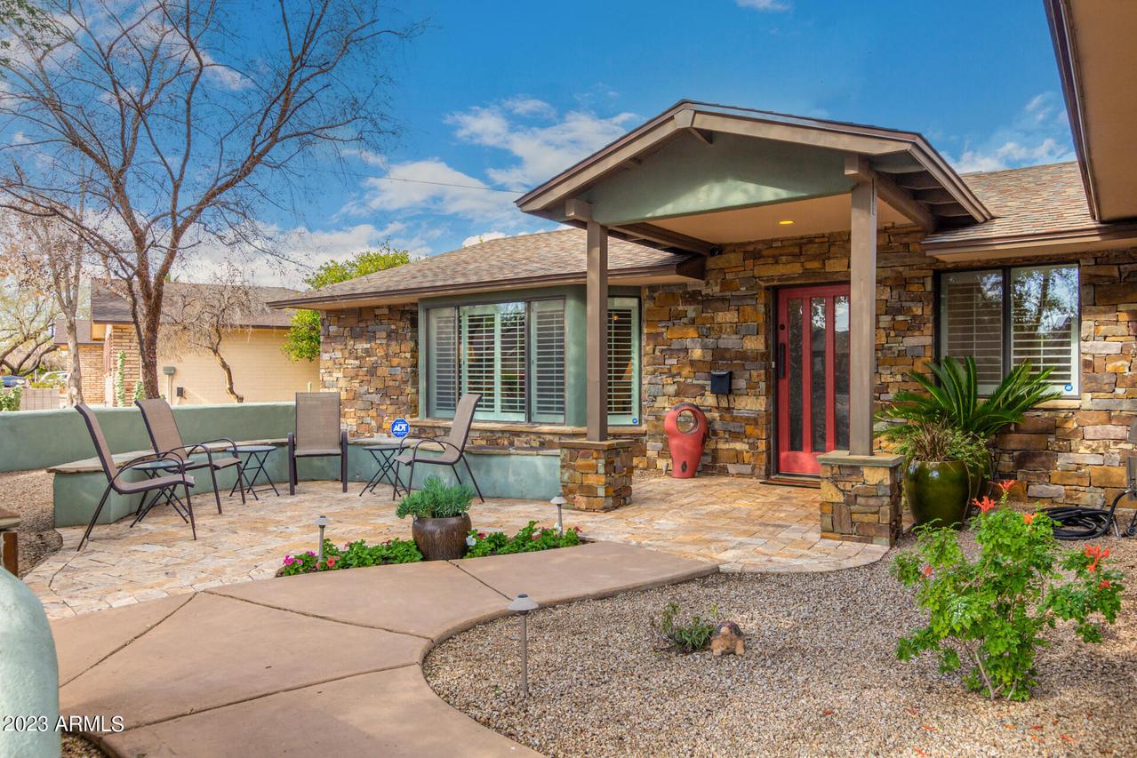 8526 E Turney Ave., Scottsdale, AZ 85251