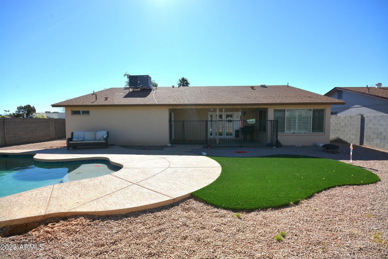 2040 E Edgewood Ave., Mesa, AZ 85204
