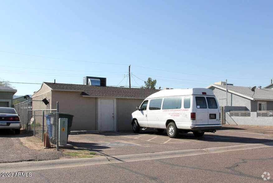 2511 E Illini St., Phoenix, AZ 85040