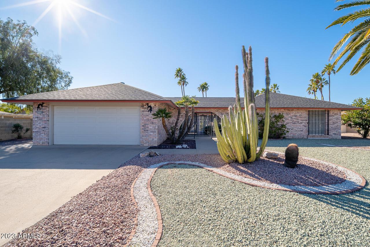 10109 W Sombrero Cir., Sun City, AZ 85373
