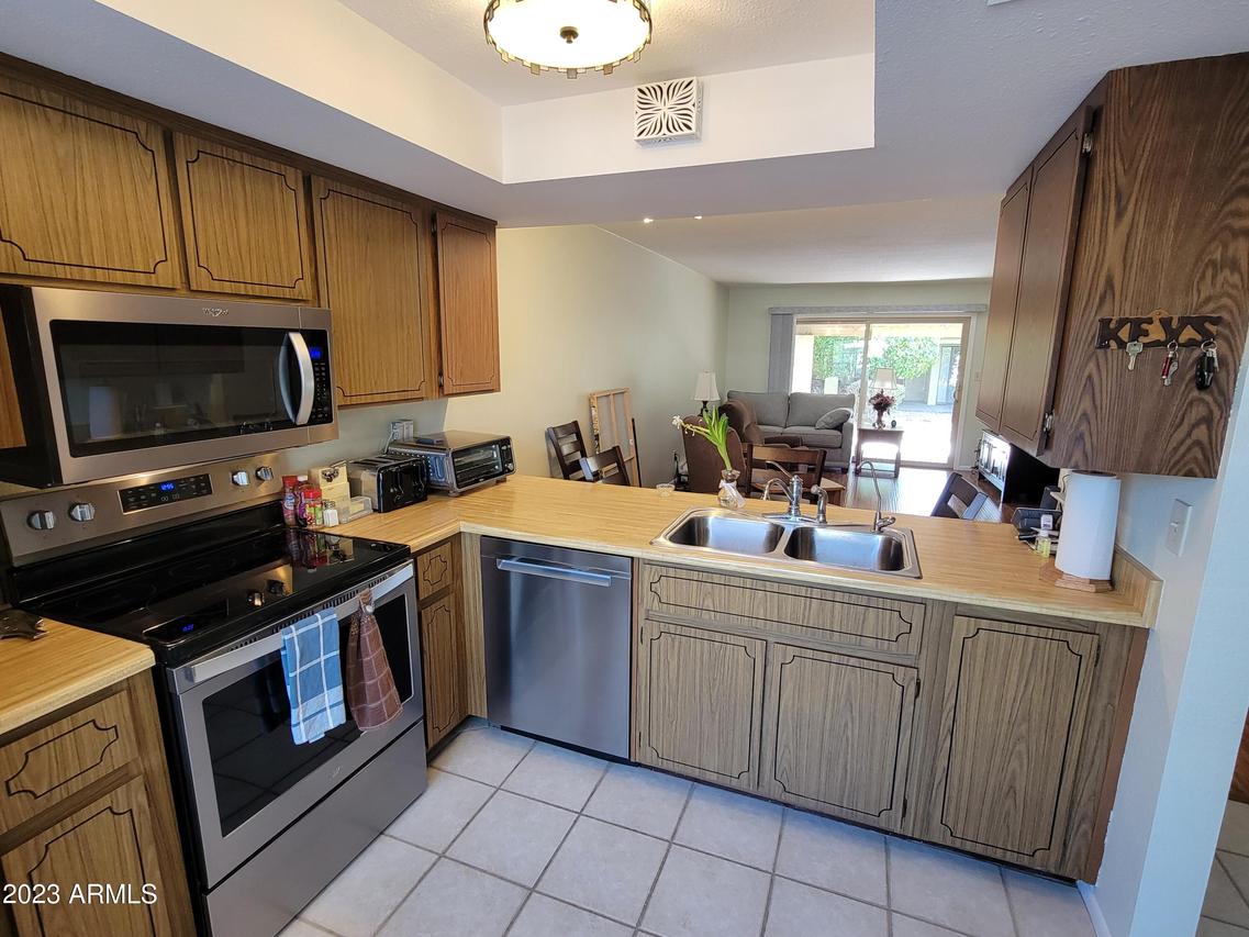 7711 E Mariposa Way, Mesa, AZ 85208