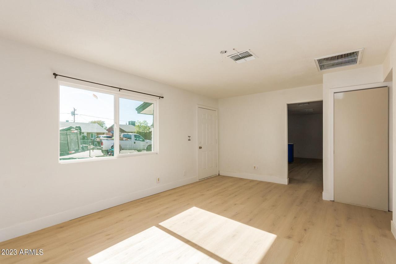 1510 W 7th Dr., Mesa, AZ 85202