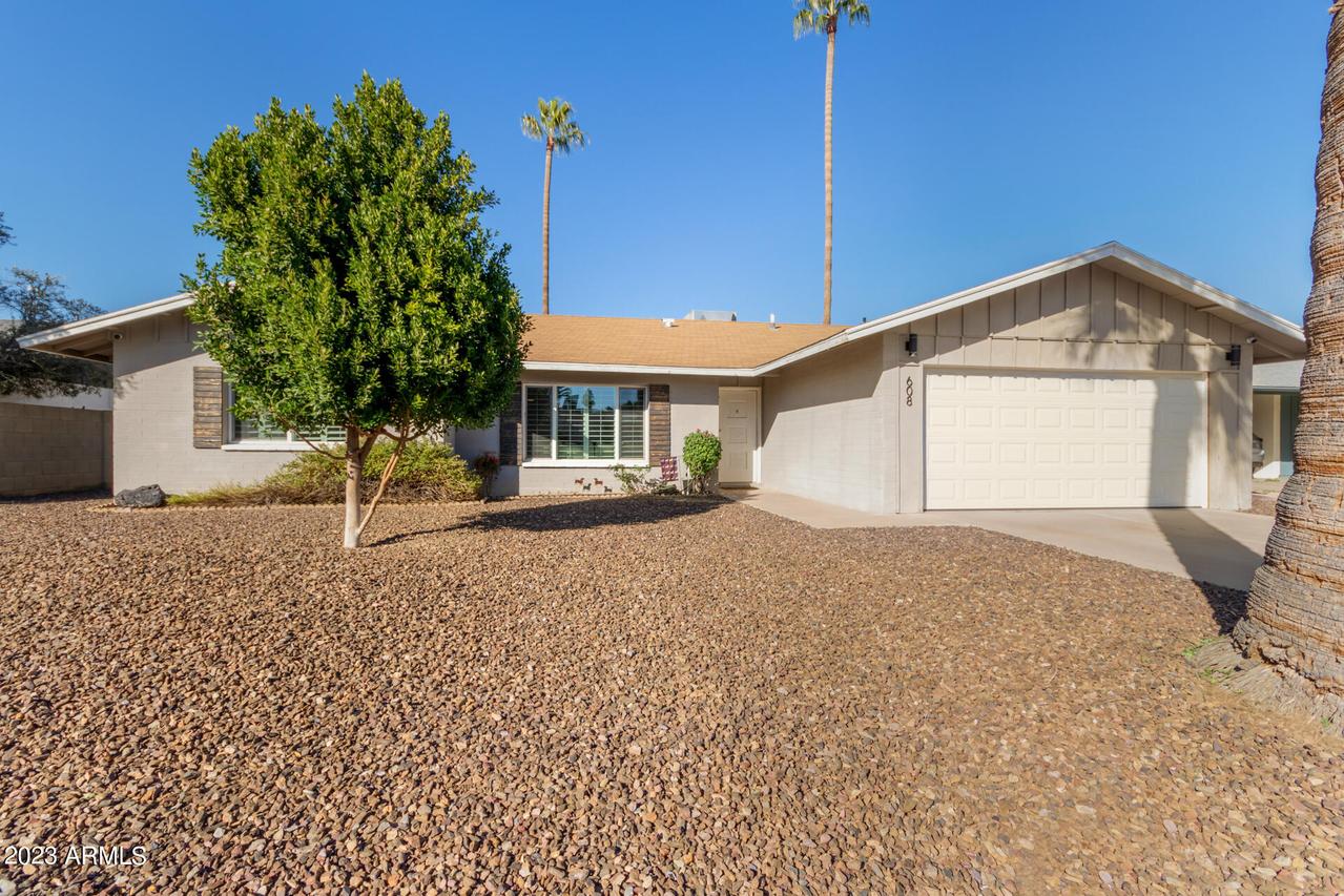 608 E Greenway Dr., Tempe, AZ 85282