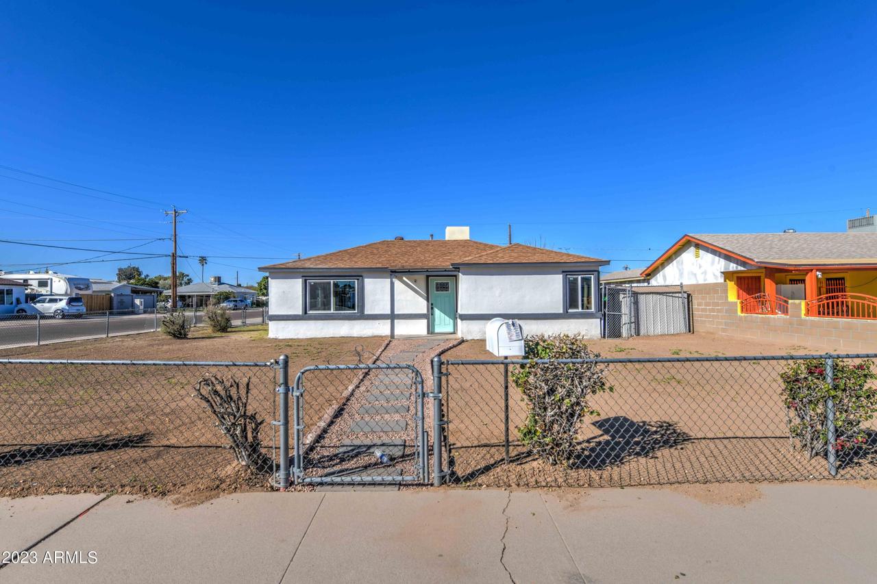 6044 S Montezuma St., Phoenix, AZ 85041