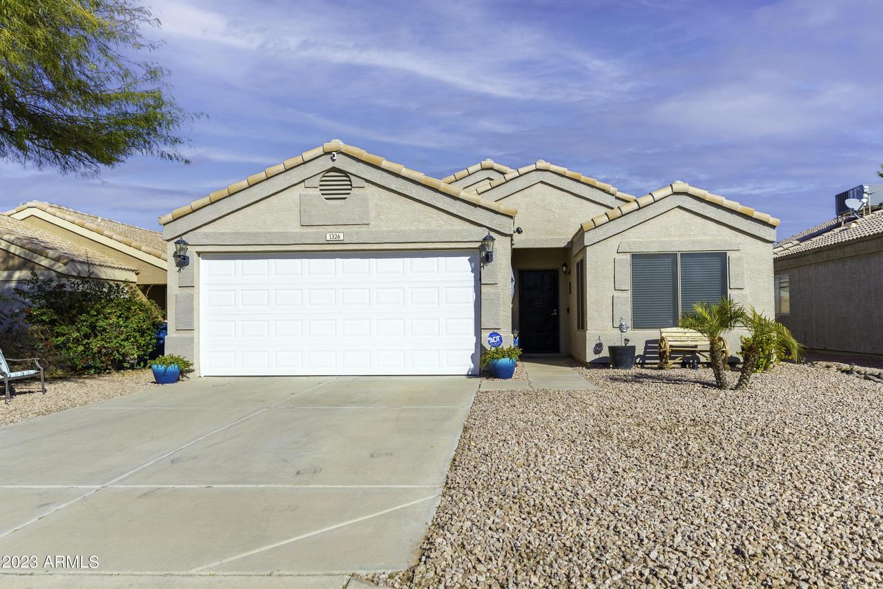 1326 W 18th Ave., Apache Junction, AZ 85120