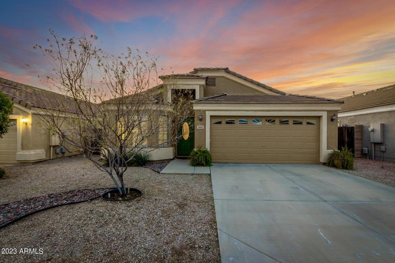 956 N 90th Cir., Mesa, AZ 85207