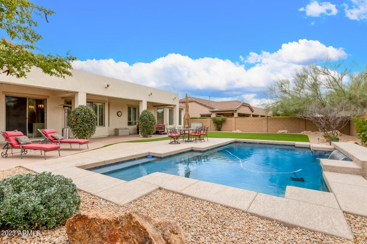1522 W Parnell Dr., Phoenix, AZ 85085