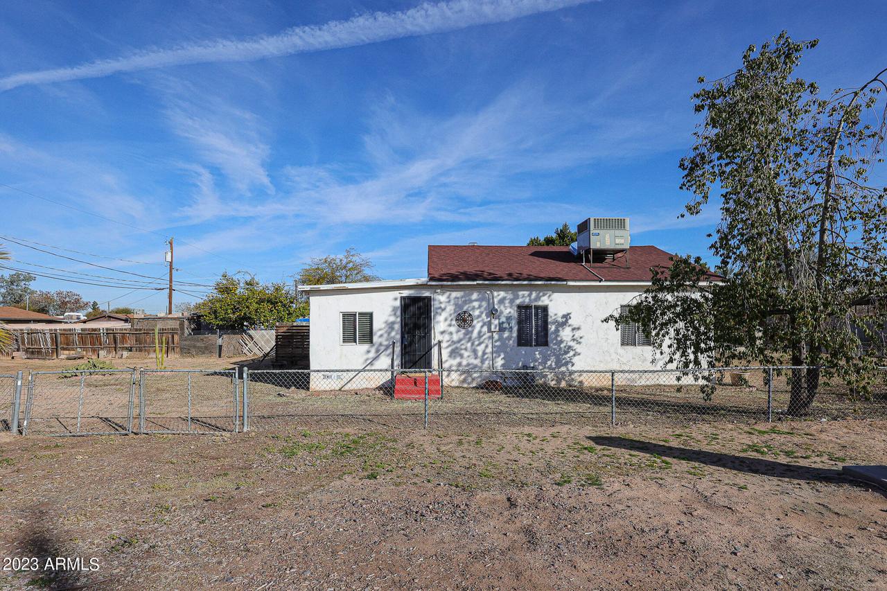 6250 S 13th St., Phoenix, AZ 85042