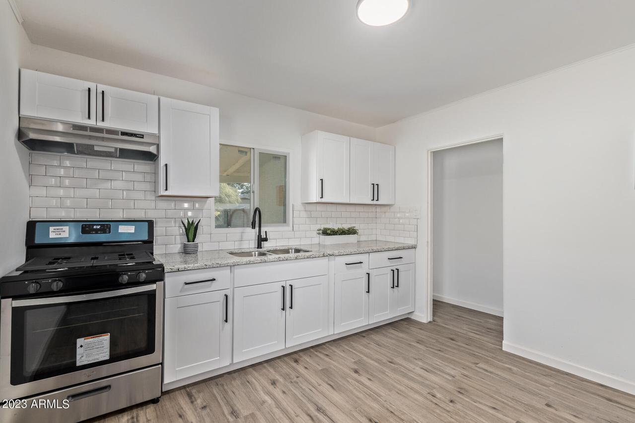 717 S Grand, Mesa, AZ 85210