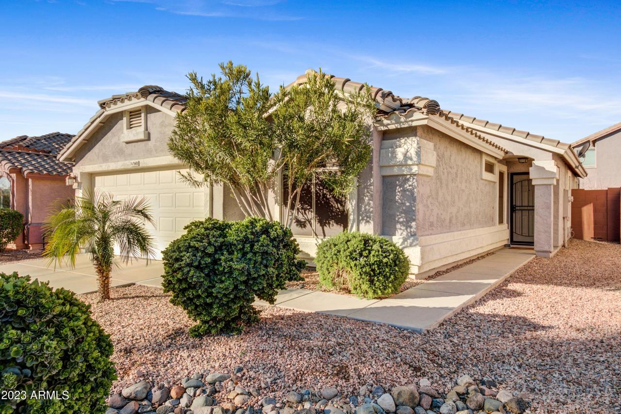 940 S Bristol, Mesa, AZ 85208