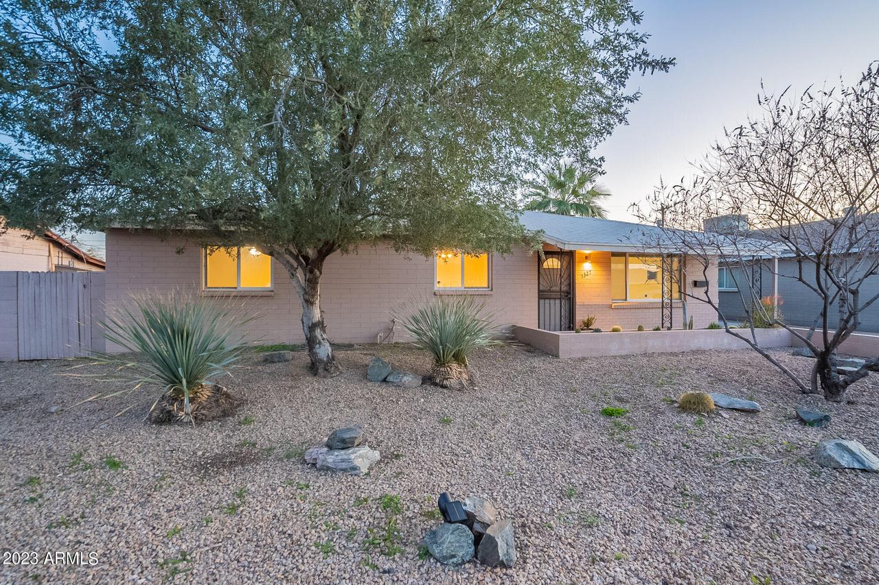 1327 W 10th St., Tempe, AZ 85281