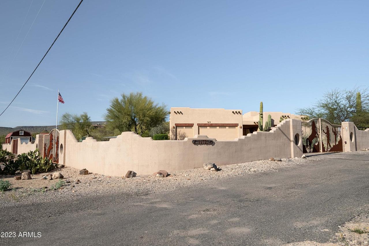 44721 N 14th St., New River, AZ 85087