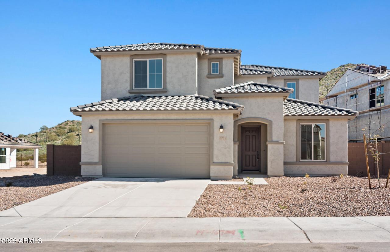 1773 W Flintlock Dr., San Tan Valley, AZ 85144